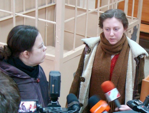 Nadezhda Nizovkina and Tatiana Stetsura in the Sovietskiy District Court of Ulan-Ude,
January 19, 2011. Photo by Sergey Basaev for the "Caucasian Knot"