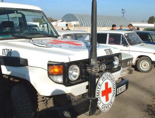 Automobile of the representative office of the International Committee of the Red Cross in the Chechen Republic. Photo: www.chechnyafree.ru