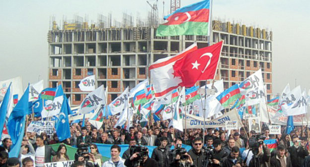 Participants of the nationwide rally in Baku, April 8, 2012. Courtesy of the "Turan" News Agency