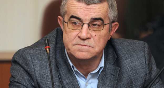 The Director of Chelyabinsk physical and mathematical Lyceum No 31 Alexander Popov. Photo from www.ura.ru