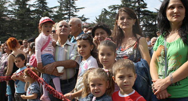 South Ossetia celebrates its Republic's Day. Tskhinvali residents at a military parade, September 20, 2012. Photo by Ekaterina Pukhaeva, IA "Res", http://cominf.org