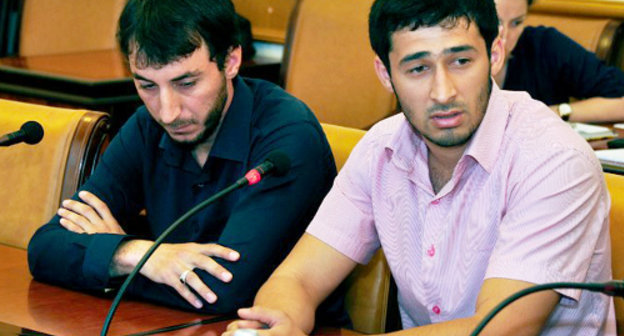 Adam Akaev and Timursultan Visaitaev waiting for the decision of the Adaptation Commission; Makhachkala, September 26, 2012. Photo by Sergei Rasulov