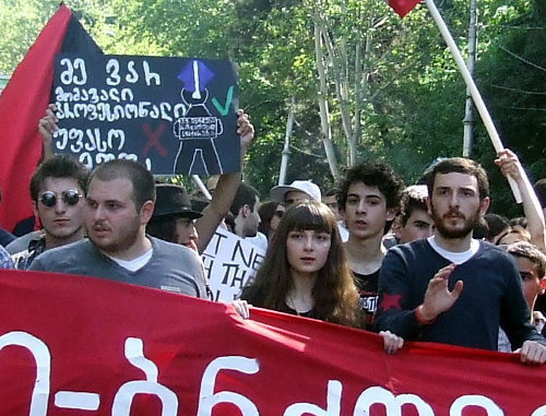 Student May Day demonstration in Tbilisi moving to Rustaveli Avenue. Photo by Edita Badasyan for the "Caucasian Knot"