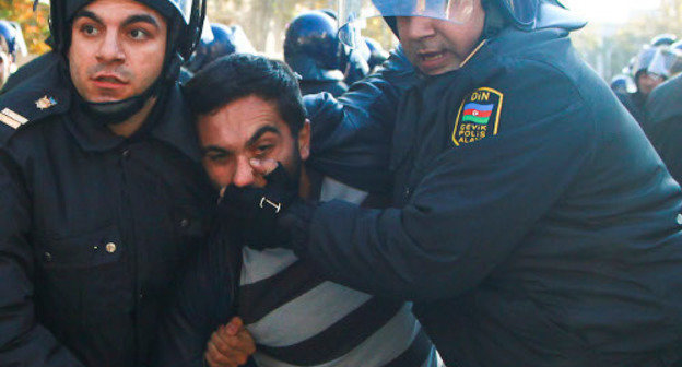 During the protest rally in Baku, December 10, 2012. Photoby Aziz Karimov for the "Caucasian Knot"