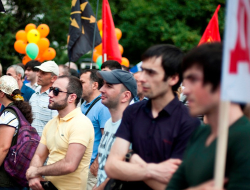 Participants in the rally "Derbent is Russia's southern outpost!" held in Moscow, June 29, 2013. Photo http://flnka.ru/