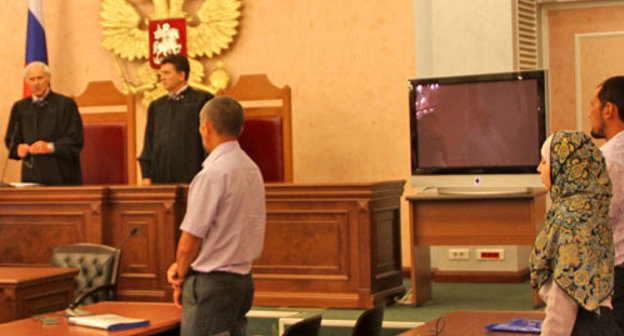 In the courtroom of the Supreme Court (SC) of the Russian Federation during pronouncing the decision to ban wearing hijabs in schools of the Stavropol Territory. Moscow, July 10, 2013. Photo by Yuliya Suguyeva for the "Caucasian Knot"