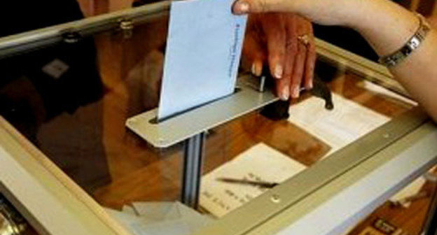 Voting box. Photo: http://novosti.az/