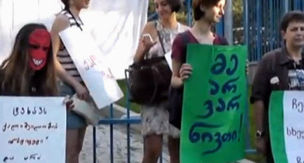 The action demanding to "close the Virginity Institute". Tbilisi, July 30, 2013. Photo: screenshot of the video by the "Caucasian Knot"