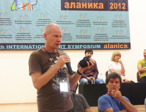 International Arts Symposium "Alanika". North Ossetia, Vladikavkaz, August 22, 2012. Photo: http://mkrso-a.ru/