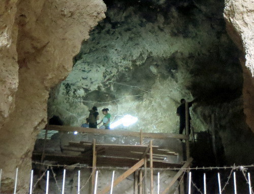 Archaeologists are working at a height of 40 m, in the cultural layer of the Azokh Cave. Hadrut District of Nagorno-Karabakh, village of Azokh, August 4, 2013. Photo by Alvard Grigoryan for the "Caucasian Knot"