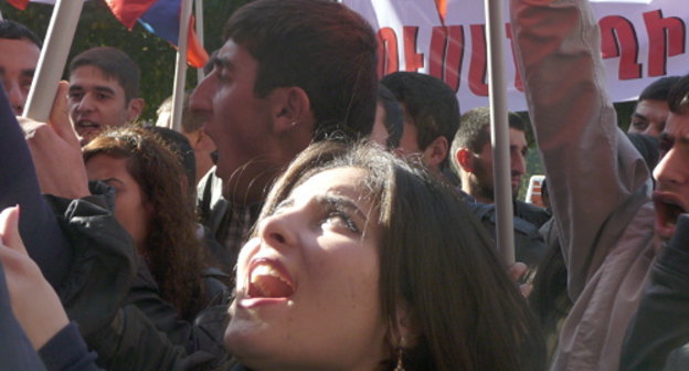 Students march in defence of their rights. Yerevan, November 15, 2012. Photo by Armine Martirosyan for the "Caucasian Knot"