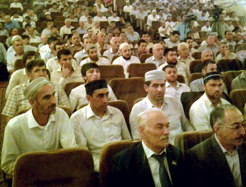 Participants of "Relay of Peace and Brotherhood" Forum. Makhachkala, August 20, 2013. Photo by Timur Gazdarov for the ‘Caucasian Knot’. 