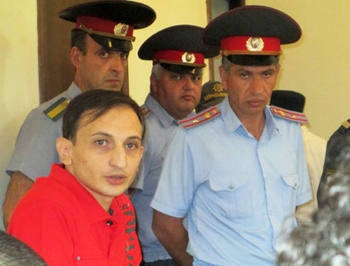 Tigran Arakelyan in the courtroom. Yerevan, August 5, 2013. Photo by Ripsime Dzhebedzhyan, http://ru.aravot.am/