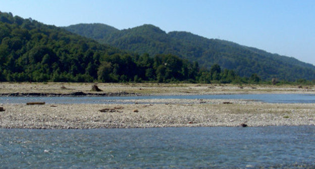 Krasnodar region, Sochi, the Shakhe River. Photo: Mikhail (Vokabre) Shcherbakov, http://commons.wikimedia.org/