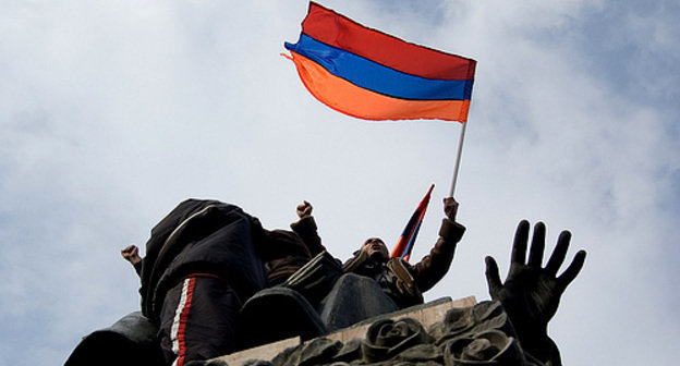 Armenia, Yerevan. Opposition Rally, Feb 16, 2008. Photo by www.flickr.com/photos/totemik, Tatevik Hovhannisyan