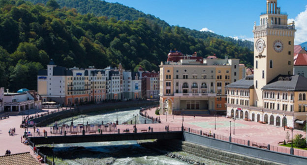 "Rosa Khutor" Resort hotels. Sochi, Adler District. September 2013. Photo: GK ‘Olympstroi’, http://sc-os.ru/ru/press/photo/#sport_objects/glk_rosa_khutor/