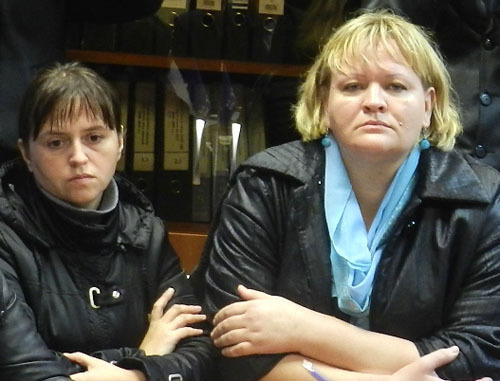 Hunger-strikers Olga Yeschenko (left) and Nadezhda Kireeva. Volgograd, September 25, 2013. Photo by Tatiana Filimonova for the ‘Caucasian Knot’. 