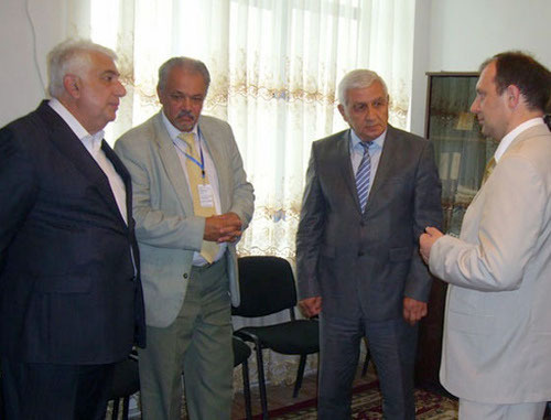 Azerbaijan, Shamkir, September 2013. Group of international observers of the CIS Interparliamentary Assembly making long-term monitoring of the forthcoming presidential election. Photo: http://www.iacis.ru/