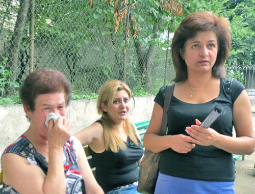 Goar Mnatsakanyan, mother of David Barsegyan (to the right), after her son had been found guilty, Nagorno-Karabakh, Stepanakert. July 23, 2013. Photo by Alvard Grigoryan for the “Caucasian Knot”