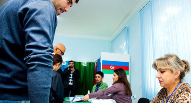 Presidential election in Azerbaijan. In a photo: one of the polling stations in Baku. October 9, 2013. Photo by Aziz Karimov for the "Caucasian Knot"