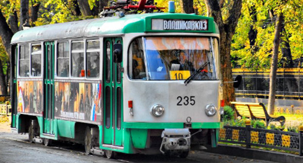 A tram in Vladikavkaz. Photo by Timur Agirov, http://timag82.livejournal.com