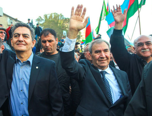 Isa Gambar, Djamil Gasanli and Ali Kerimli. Baku, October 12, 2013. Photo by Aziz Karimov for the "Caucasian Knot"