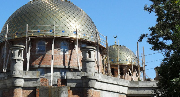 Mosque in Kislovodsk under construction. October 2012. Photo: http://zlatosfera.ru