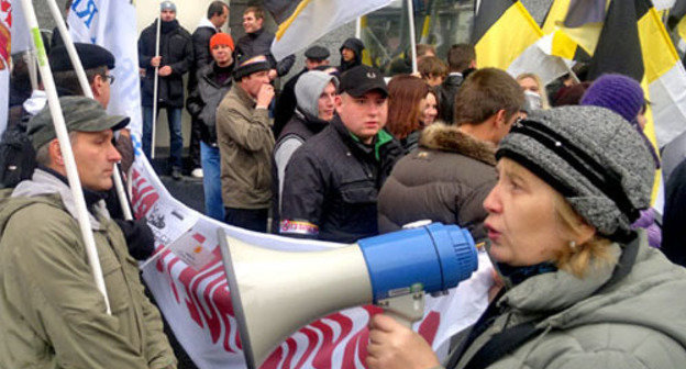 Russian nationalists holding ‘Russian March’ rally in Moscow, November 2012. Photo by Yulia Buslavskaya for the ‘Caucasian Knot’.