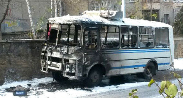 ‘PAZ’ bus at the intersection of Leo Tolstoy and Morozov Streets. Stavropol, November 15, 2013. Photo by Yulia Govorukha for the ‘Caucasian Knot’. 