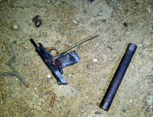 Stechkin pistol found at the place where IED exploded, Makhachkala, November 23, 2013. Photo: http://nac.gov.ru/