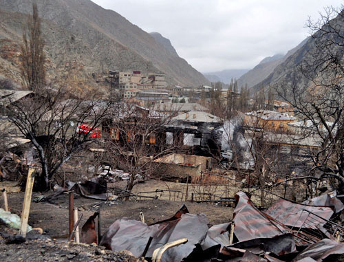 At the place of the fire in the villagers of Mizur, North Ossetia. Photo by the Russia's Ministry for Emergencies, http://www.mchs.ru/ 