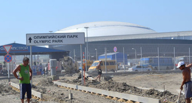 Entrance to the Olympic park in Sochi. Summer of 2013. Photo by Svetlana Kravchenko for the ‘Caucasian Knot’. 