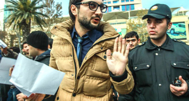 Ramin Gadjily attending protest action against rise in fuel prices. Baku, December 8, 2013. Photo by Aziz Karimov for the ‘Caucasian Knot’.