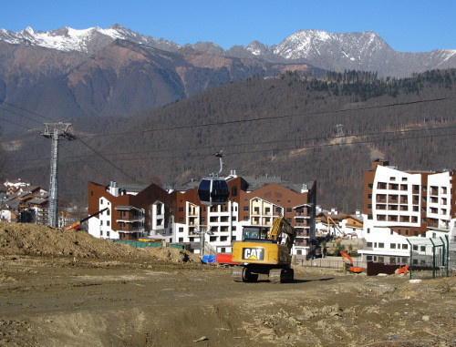 Construction of Mountain Olympic village in Krasnaya Polyana. November 2013. Photo by Tatiana Ukulova for the ‘Caucasian Knot’. 