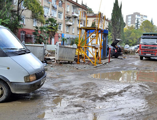 Tchaikovsky street in Sochi. October 2013. Photo by Svetlana Kravchenko for the ‘Caucasian Knot’. 