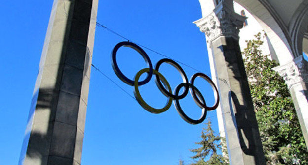 Olympic rings at railway station in Sochi. December 2013. Photo by Tatiana Ukolova for the ‘Caucasian Knot’. 