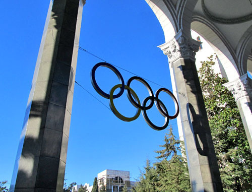 Olympic rings at railway station in Sochi. December 2013. Photo by Tatiana Ukolova for the ‘Caucasian Knot’. 