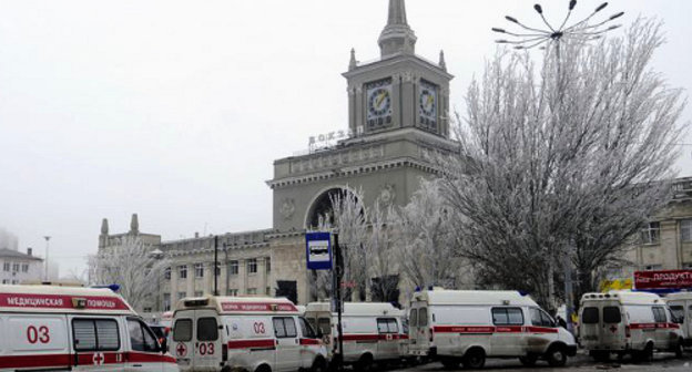 Volgograd, December 30, 2013. Ambulance cars near railway station. Photo by the press service of the Volgograd regional government, http://www.volganet.ru/