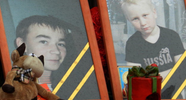 Volgograd, December 31, 2013. Portraits of Alexei Valenta and Alexander Dolgikh, who died in the terror act at the railway station in Volgograd on December 29. Photo by Tatyana Filimonova for the "Caucasian Knot"