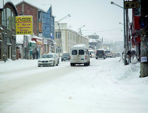 Makhachkala, Dagestan. Photo: Abashilov Marat, http://www.odnoselchane.ru/