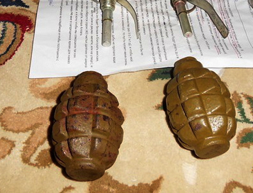 F-1 grenades with fuses. Photo NAC, http://nac.gov.ru/