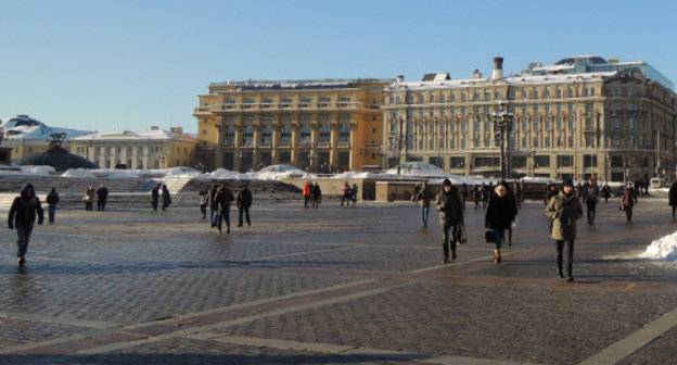 Moscow, Manezhnaya Square. Photo: Shakko, http://commons.wikimedia.org/