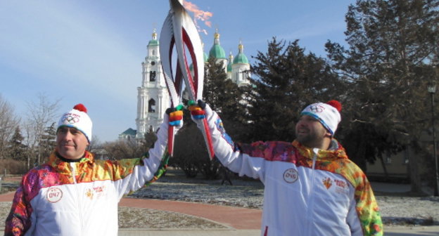 Olympic Torch Relay in the Belokamenny Kremlin in Astrakhan. January 26, 2014. Photo by Yelena Grebenyuk for the "Caucasian Knot"