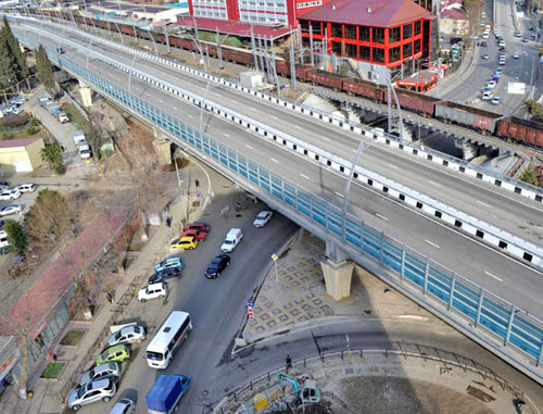 Double road in Sochi. Photo by Svetlana Kravchenko for the "Caucasian Knot"