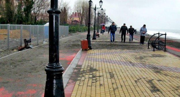 The embankment in the Imereti Valley in Sochi after the storm. January 31, 2014. Photo by Svetlana Berestenyova