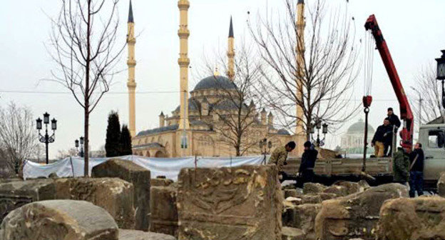 The gravestones monuments, which constituted the main part of the composition of the Memorial to victims of the deportation in 1944, are transferred to the territory of the complex, dedicated to the memory of the fallen employees of the Chechen power structures, located in Akhmat Kadyrov Square. Grozny, February 14, 2014. Photo by an eyewitness