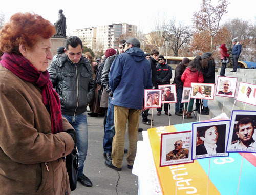 Action dedicated to the 'political prisoners of all time'. Yerevan, Freedom Square, February 2, 2014. Photo by Armine Martirosyan for the "Caucasian Knot"