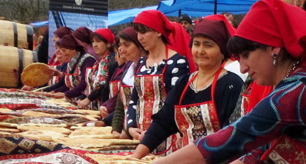 Participants of Karabakh bread festival in the village of Khantsk. Nagorno-Karabakh. Askeran District, March 8, 2014. Photo by Alvard Grigoryan for the ‘Caucasian Knot’.  