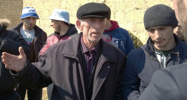 Participants of a protest rally in the Dagestani village Krasnopartizansk of the Sergokalinsky District of Dagestan. March 22, 2014. Photo by Ruslan Alibekov