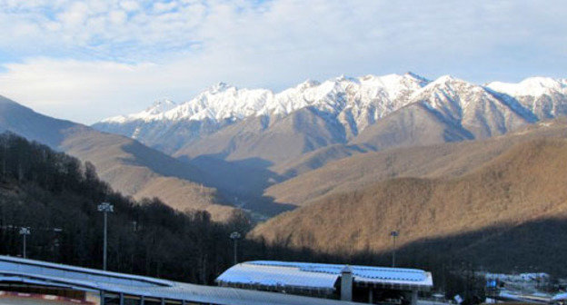 Bobsleigh and sleigh road. The ski resort "Roza Khutor". Krasnodar Region, March 2014. Photo by Tatyana Ukolova for the "Caucasian Knot"